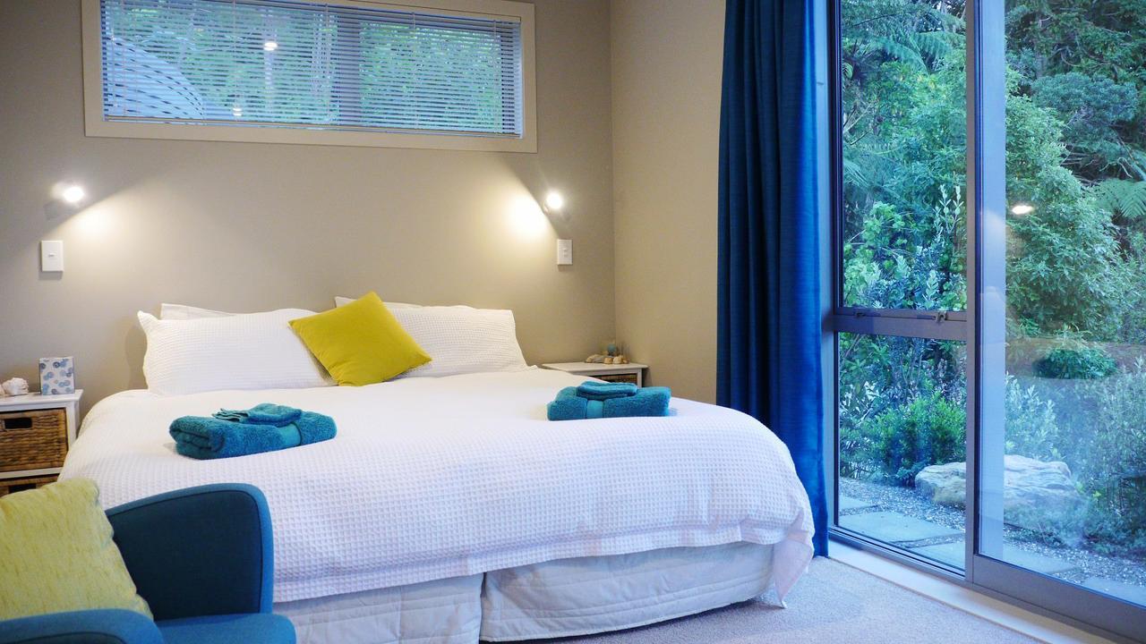 Kotare Ridge Bed & Breakfast ไวฮี ภายนอก รูปภาพ