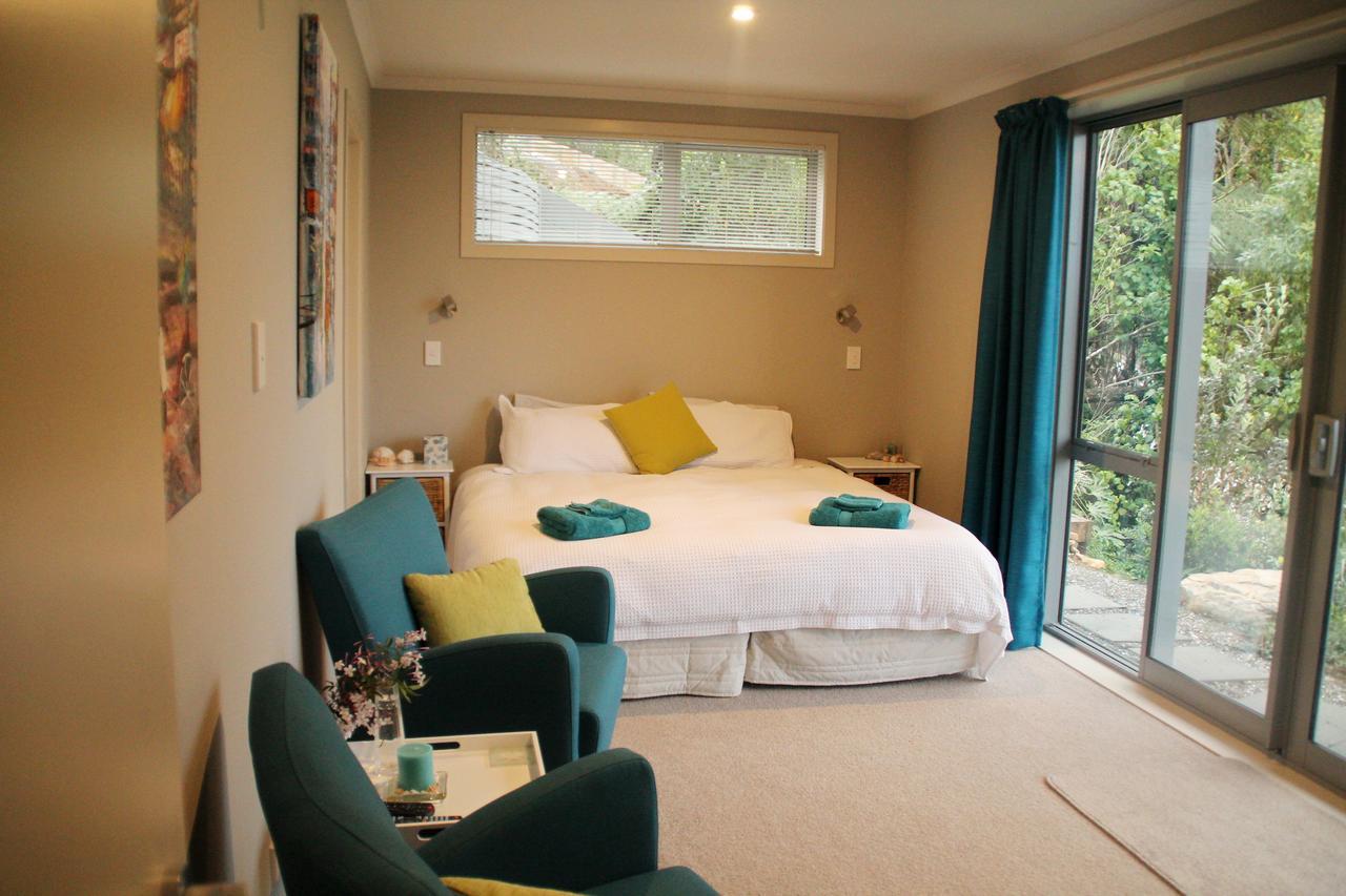 Kotare Ridge Bed & Breakfast ไวฮี ภายนอก รูปภาพ